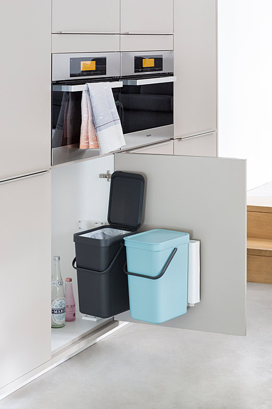 Brabantia Sort & Go lajitteluastia keittiön kaappiin 2×12 Brabantia Sort & Go lajitteluastia keittiön kaappiin 2×12